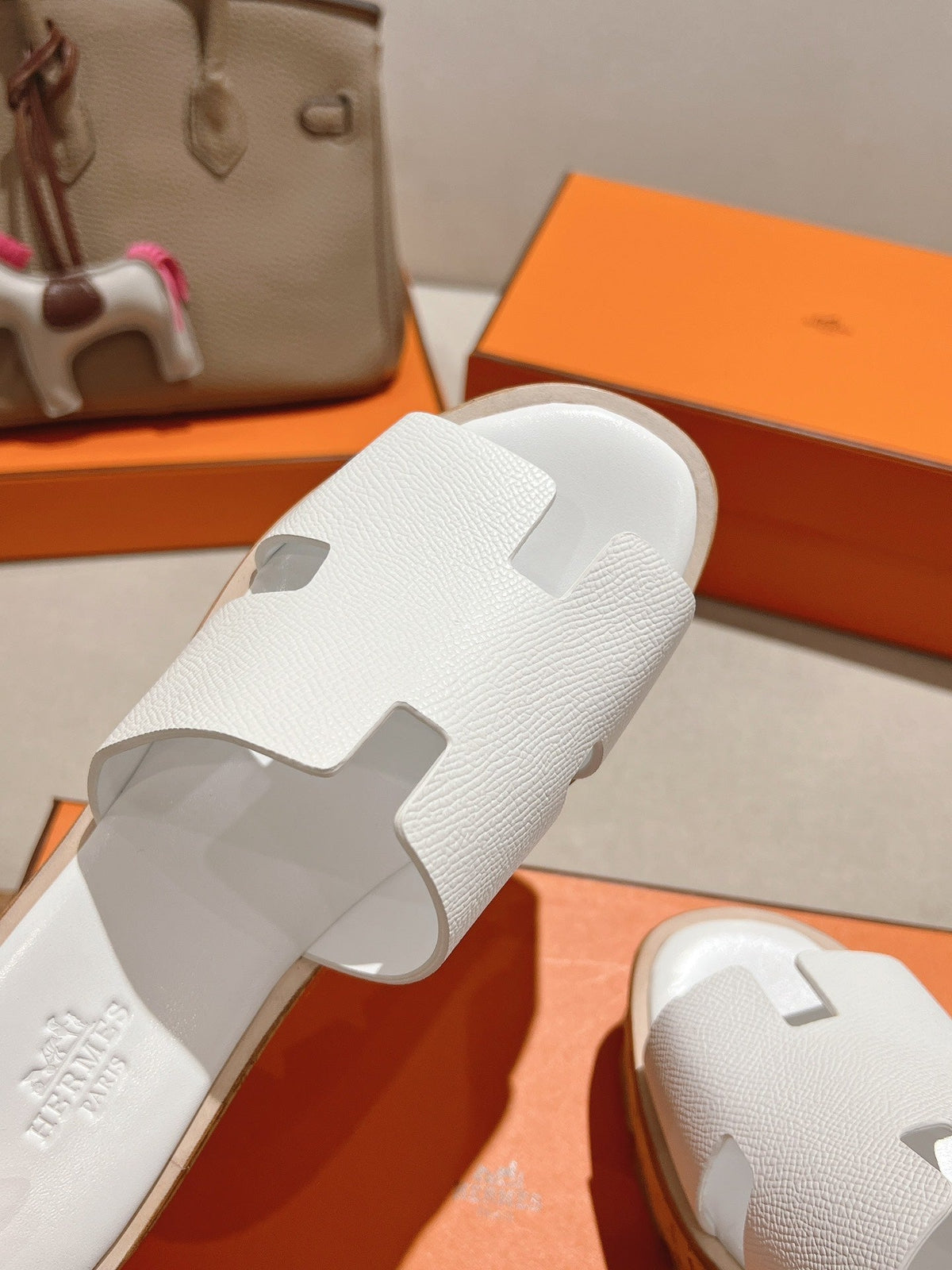 HERMES 25S HIGH WEDGE SANDALS IN WHITE LAMBSKIN STYLE 34