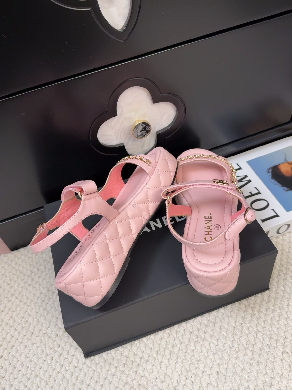 CHANEL THICK-SOLED SANDALS 55 MM IN LIGHT PINK CALFSKIN