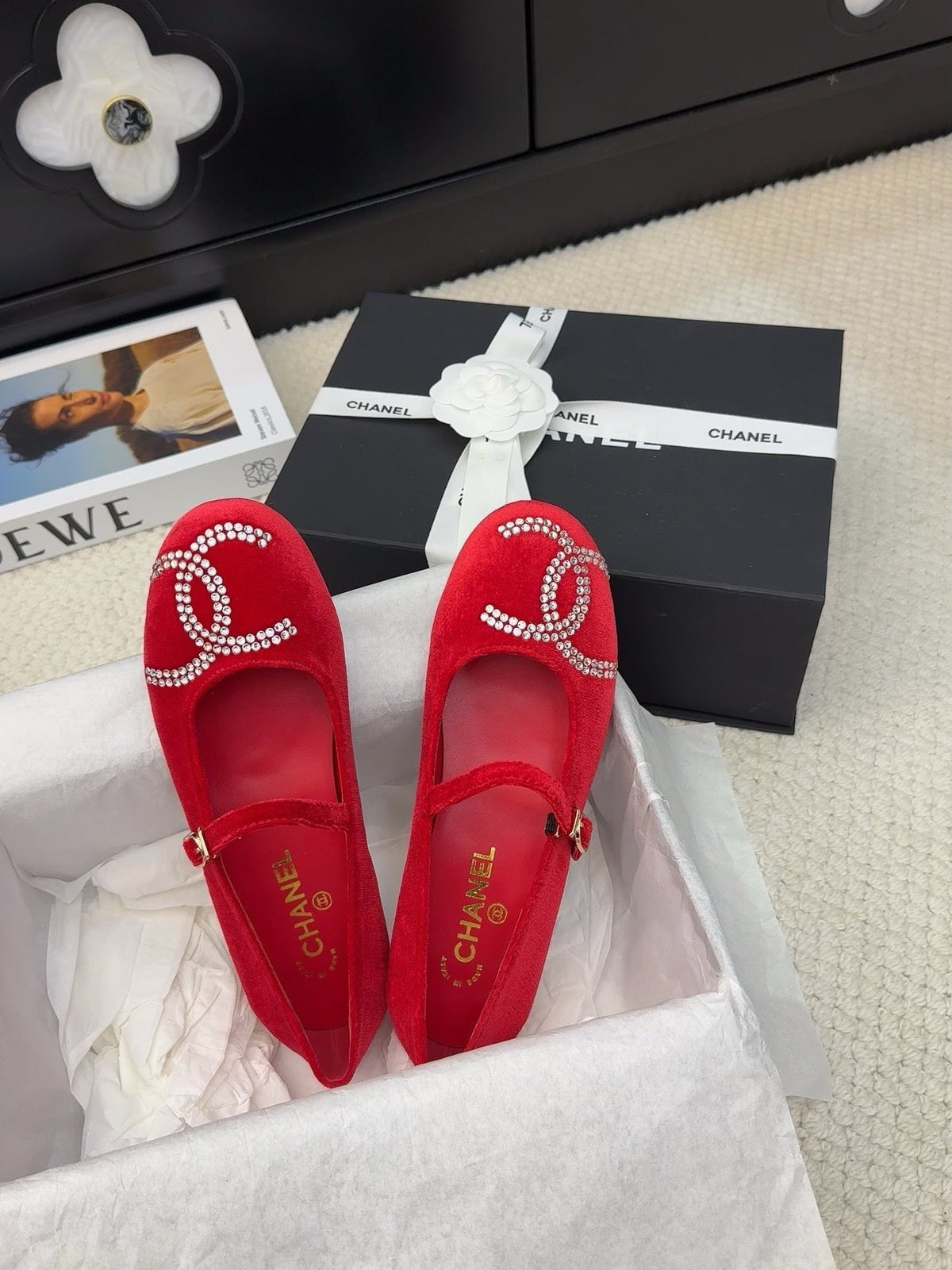 CHANEL MARY JANE SHOES IN CHERRY RED VELVET WITH CRYSTALS LOGO