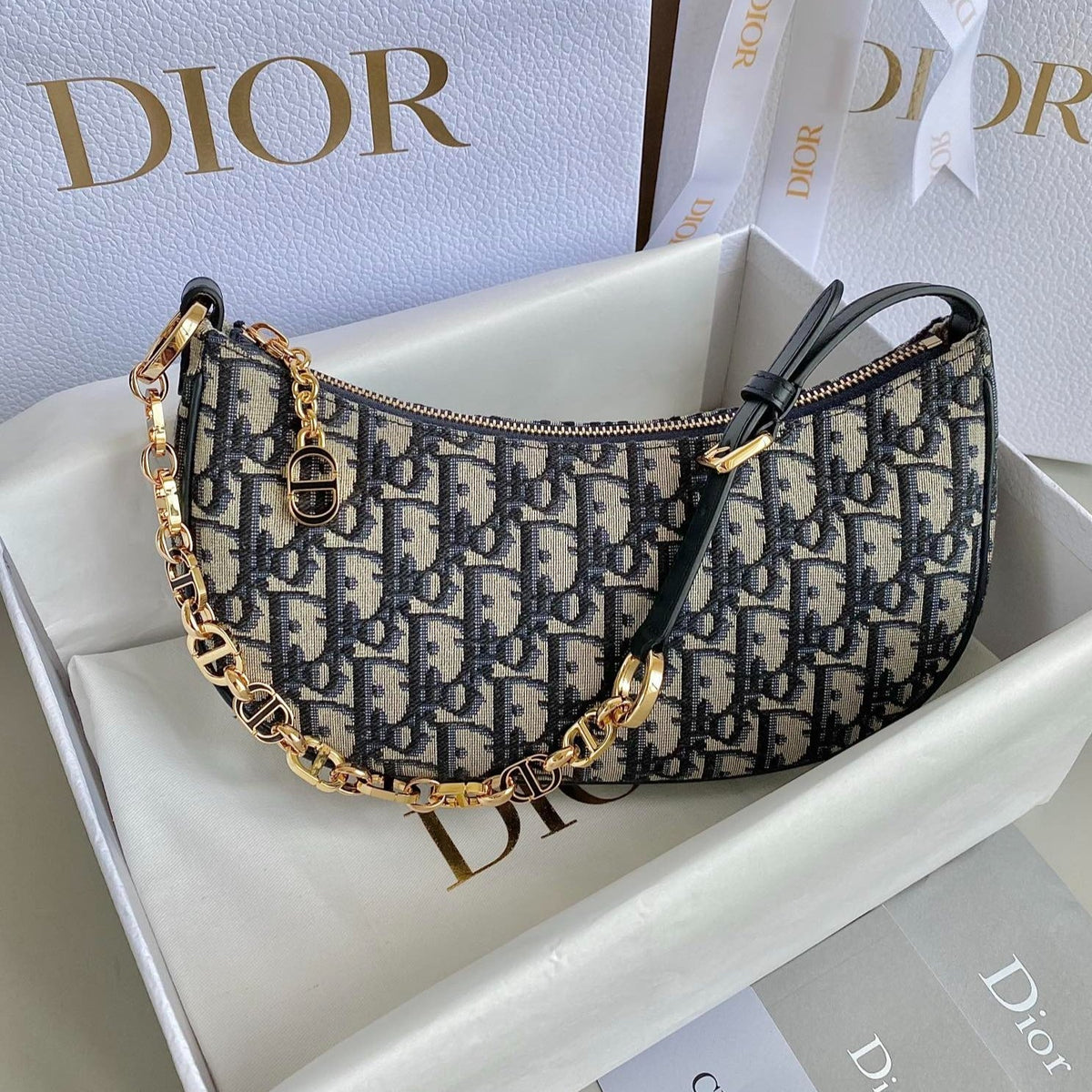 DIOR CD LOUNGE 26CM BLUE OBLIQUE EMBROIDERY
